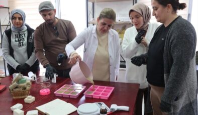 Diyarbakır’da Öğretmenlere Stres Atölyesi: Sabun Yapımı